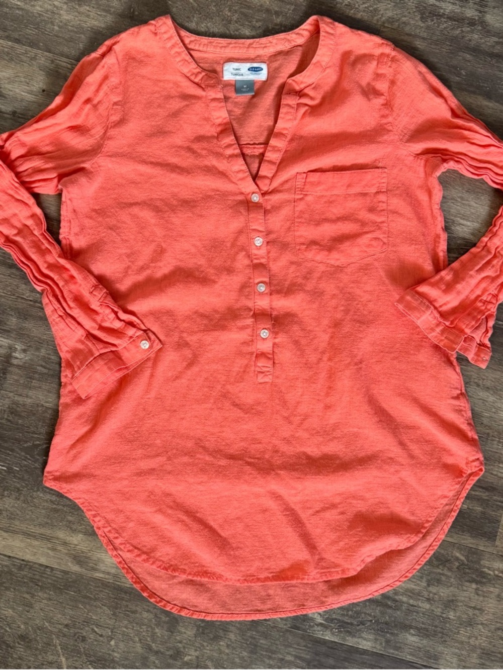 Old Navy Coral Button-Placket Long Sleeve Tunic Top